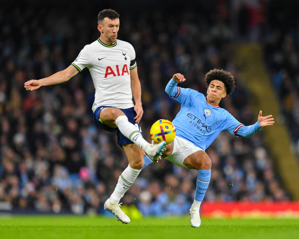 出强劲的攻 出强劲的攻